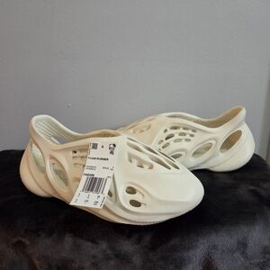 Adidas Yeezy Foam Rnnr Runner Ararat Mens Size 5 G55486